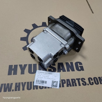Excavator Spare Parts Travel Pedal 31MH-20030 For R16-9 R17Z-9A