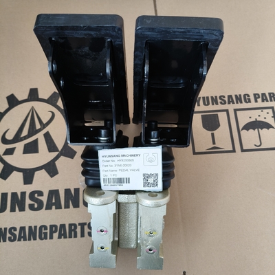 Hyunsang Excavator Parts Pedal Valve 31N6-20020 For R110-7, R110-7A, R140LC-7, R140LC-7A
